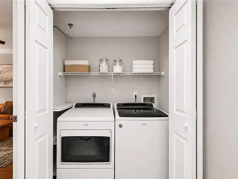 3777 Peachtree Rd NE #1105 — Photo 16