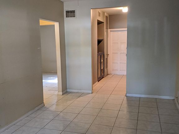 2nd image of 4711 E Seward St APT A