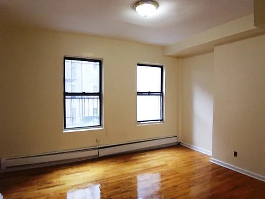 Rented by Friedman Roth Realty | media 27