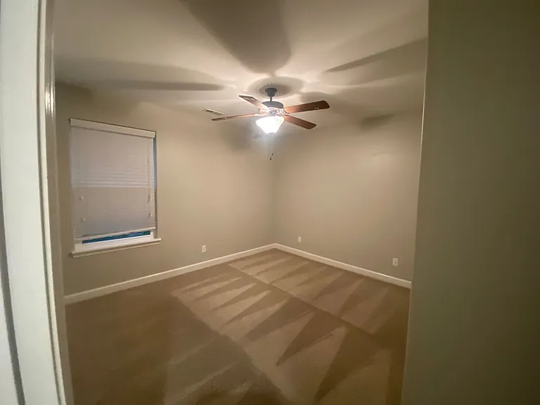 7416 Pemberton Dr — Photo 12