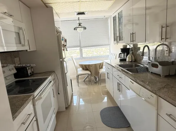 18051 Biscayne Blvd APT 1505, Aventura, FL 33160