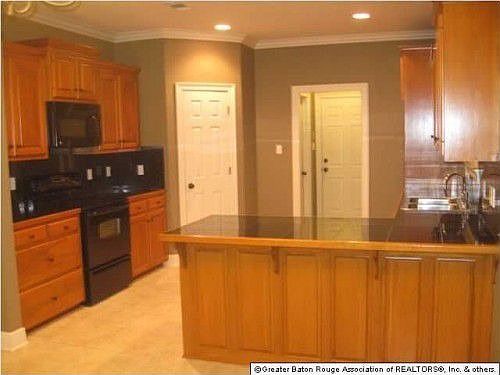3rd image of 12487 Bracken Ln