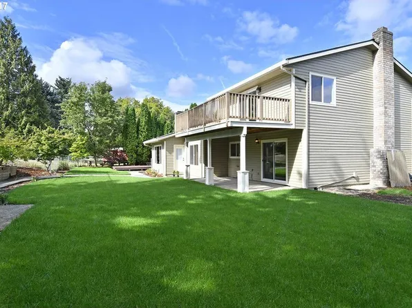 7620 NE Meadows Dr, Vancouver, WA 98662