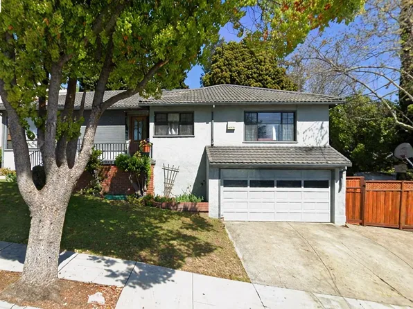 4880 Mancini Dr, Castro Valley, CA 94546