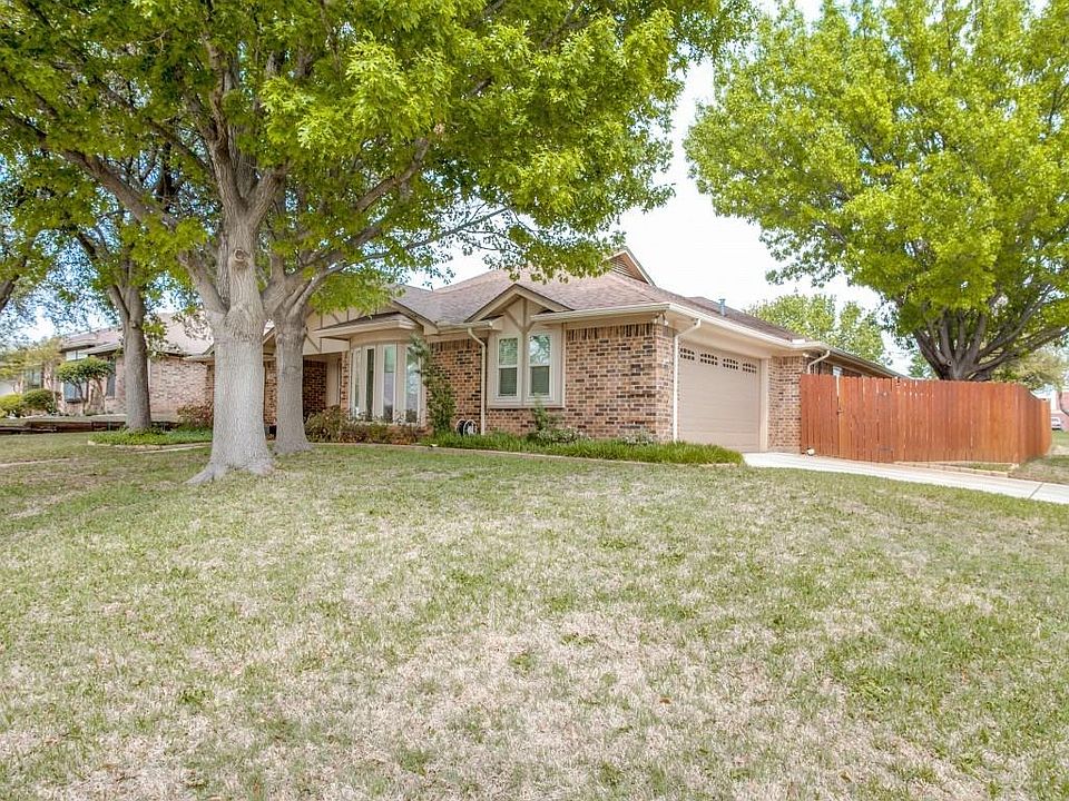 1st image of 7300 Shady Hollow Ln