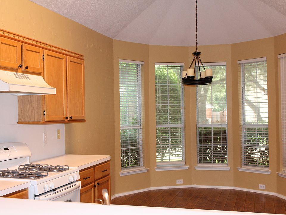 2nd image of 4817 Great Divide Dr