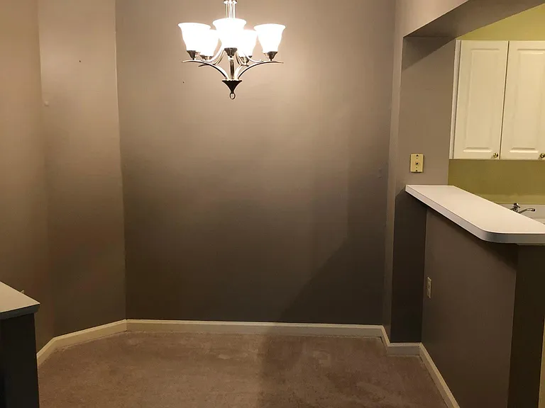 2111 Highcourt Ln #102 — Photo 2