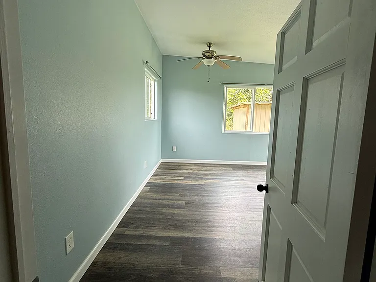 18-4253 N Pszyk Rd — Photo 9