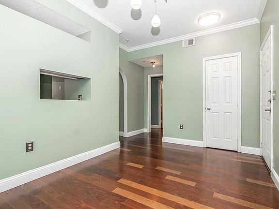 3rd image of 501 Knights Run Ave APT 1110