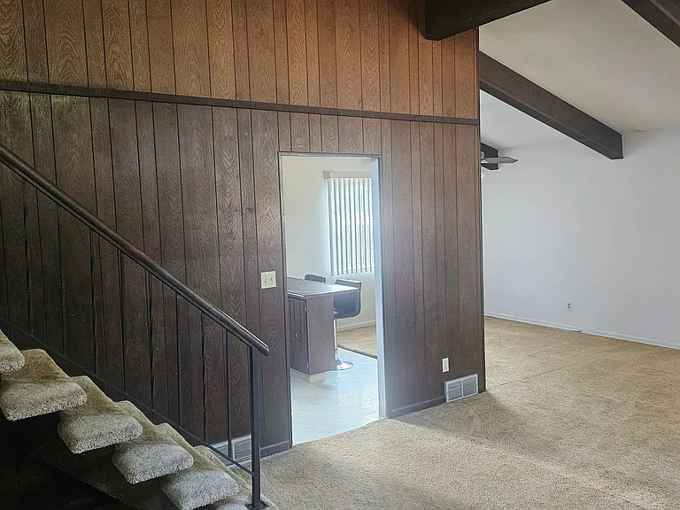 2601 Meadowlark Ave — Photo 2