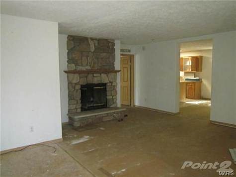2nd image of 615 E College St