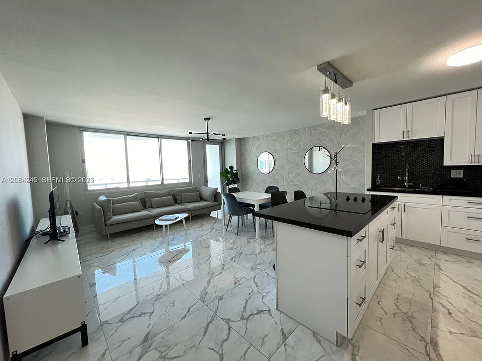 7135 Collins Ave #1533