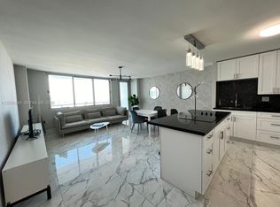 7135 Collins Ave APT 1533, Miami Beach, FL 33141