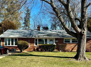 5229 Queensberry Ave, Springfield, VA 22151