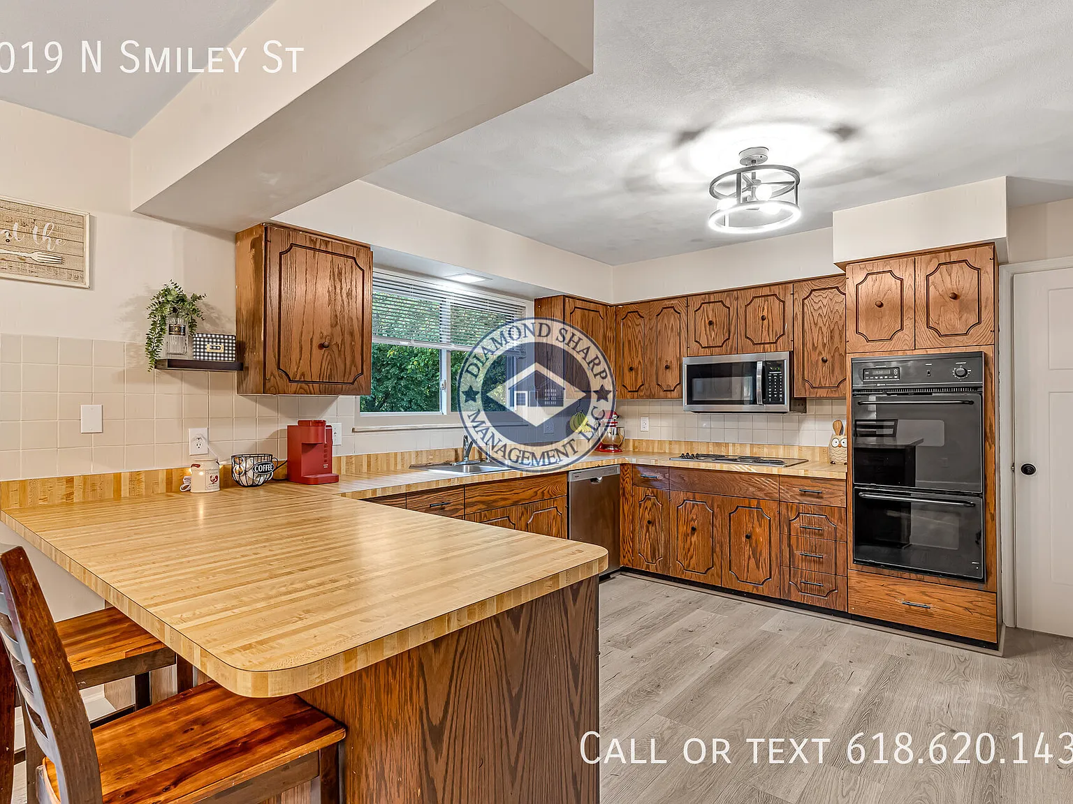 4 bed, 2.5 bath, 2492 sqft, $3,000 — Photo 3