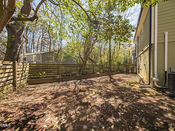 4th image of 1613 Malta Ave