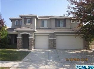 1800 N Vickie St, Visalia, CA 93291