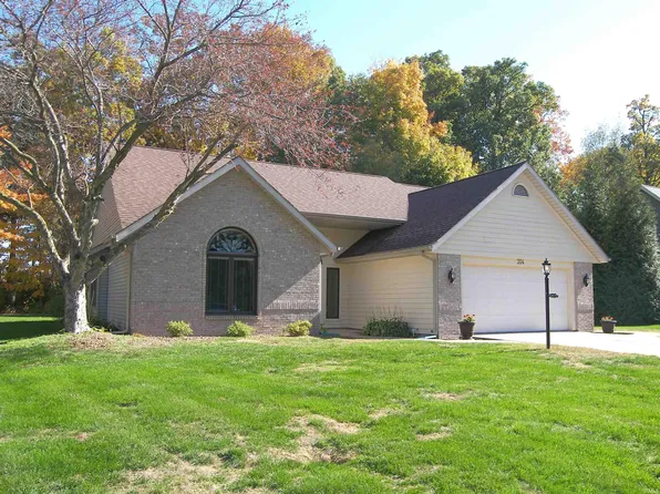 354 E Deerwood Ct, Warsaw, IN 46582