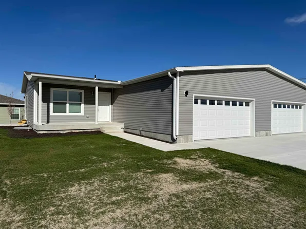 1615 10th Ave Unit A, Holdrege, NE 68949