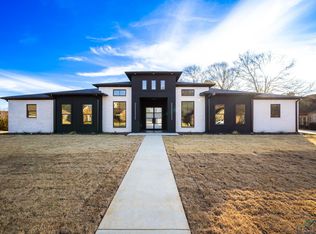 4006 Water View Dr, Longview, TX 75605