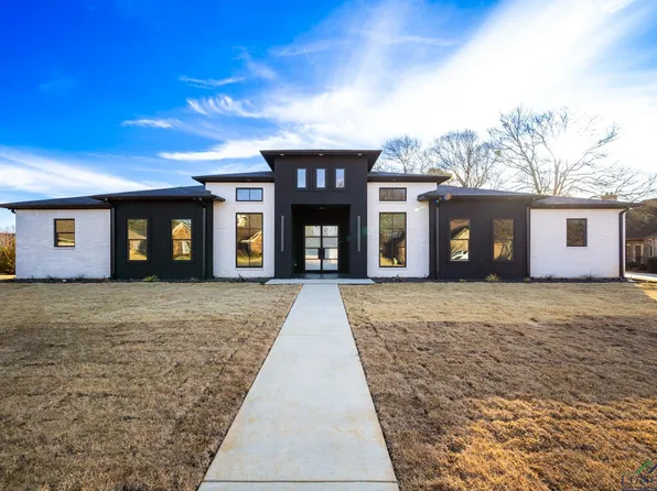4006 Water View Dr, Longview, TX 75605