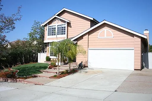 3199 Whitesand Dr photo 1