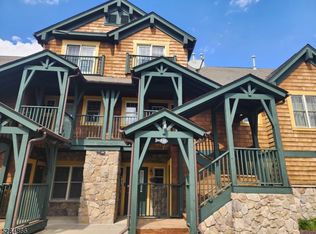 1 Pine St #23, Vernon, NJ 07462