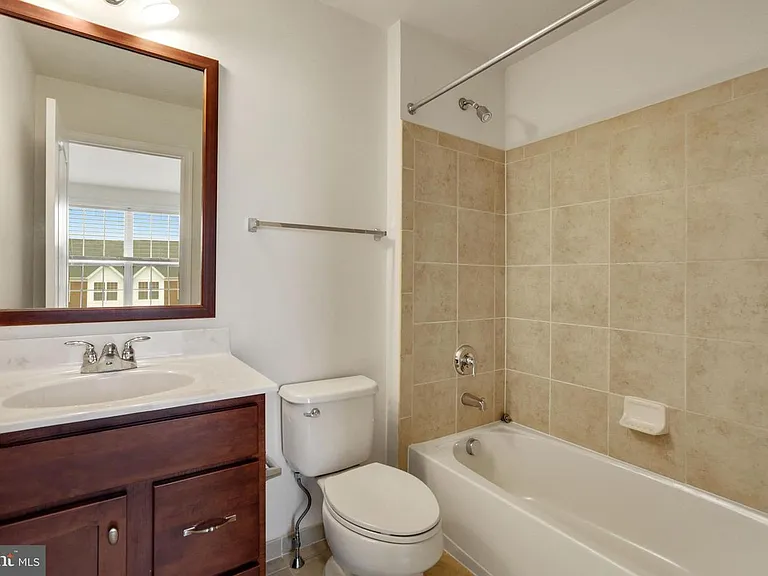 43140 Whelplehill Ter — Photo 12