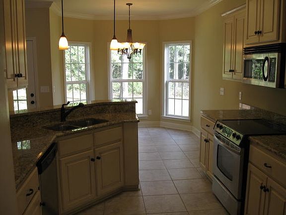 4th image of 214 Kilkenny Dr