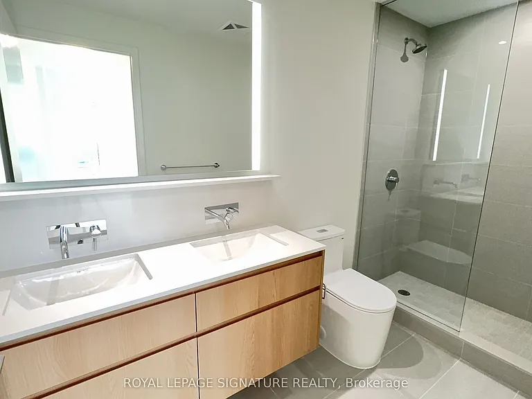 322 Dupont St #605 — Photo 21