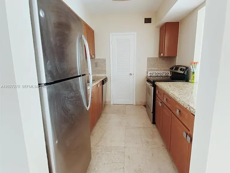 11111 Biscayne Blvd #8F — Photo 10
