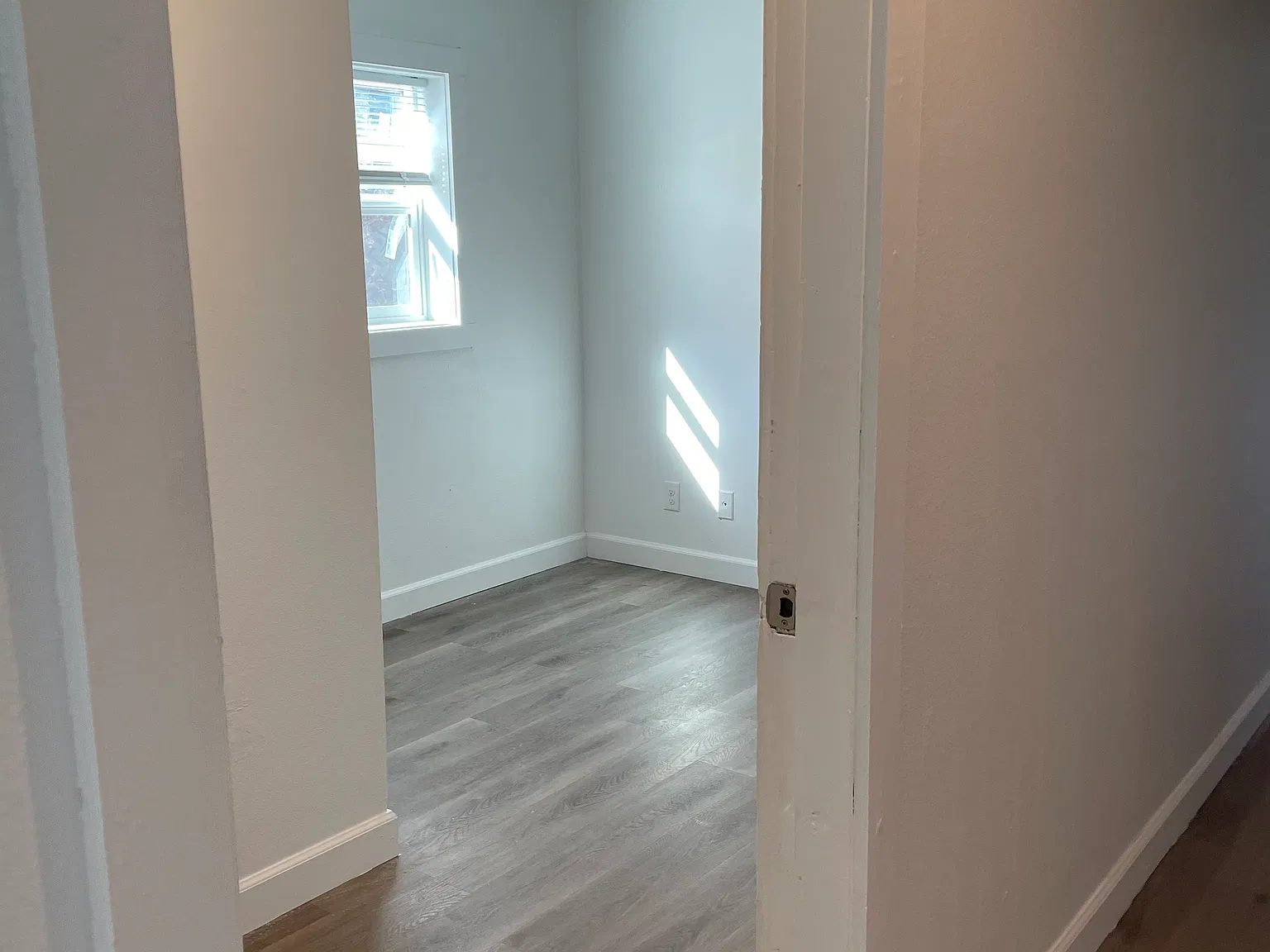2700 E Union St — Photo 4