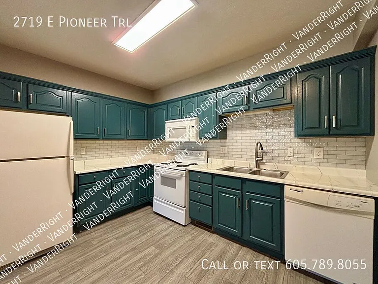 2719 E Pioneer Trl — Photo 9
