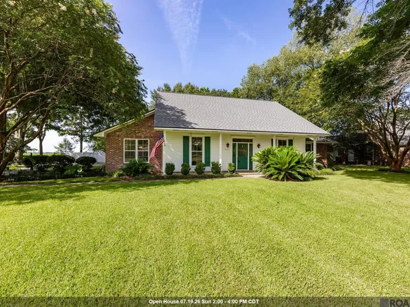3171 Emily Dr, Port Allen, LA 70767