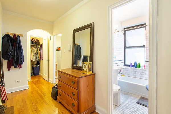 Rented by Compass | media 3