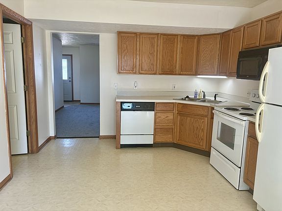 4th image of 1041 E 16th St #204