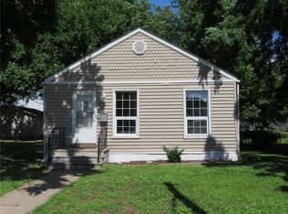 897 State St, Wood River, IL 62095