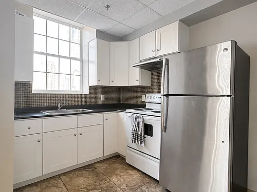 72 Kneeland St #503 Photo 1