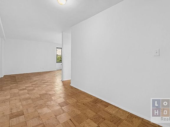 4th image of 383 Grand St APT M605