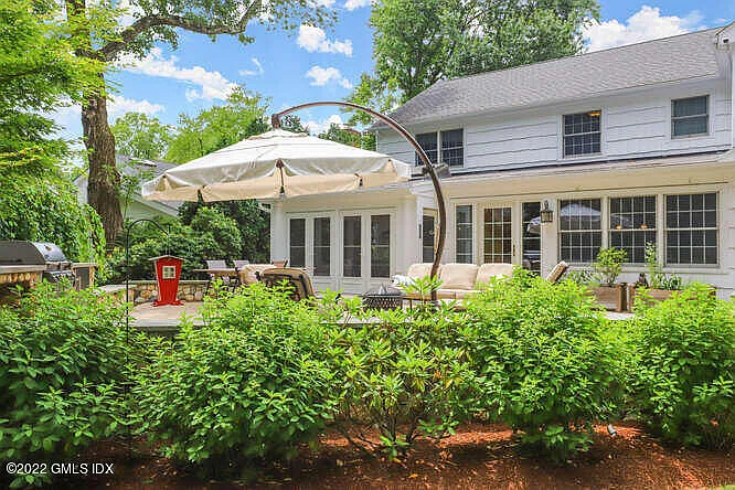 16 Hearthstone Dr — Photo 2