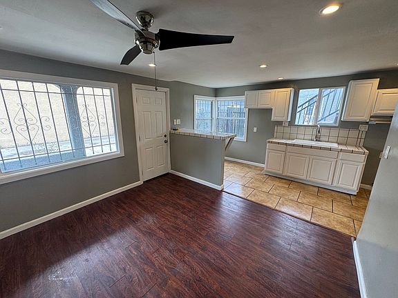 2nd image of 6228 S Van Ness Ave #6230