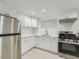 Shorewood Place 1035, Seattle, WA 98146