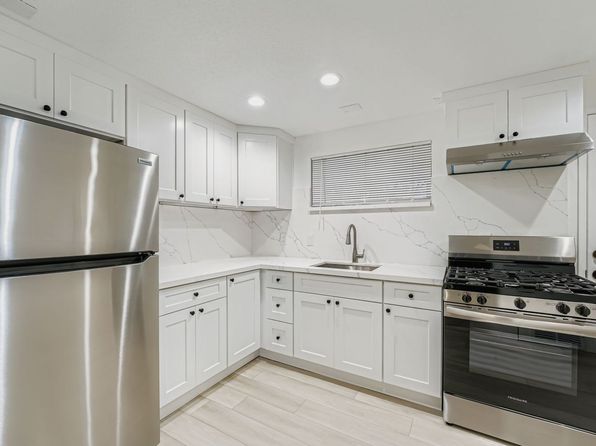 1035 SW 122nd St APT A