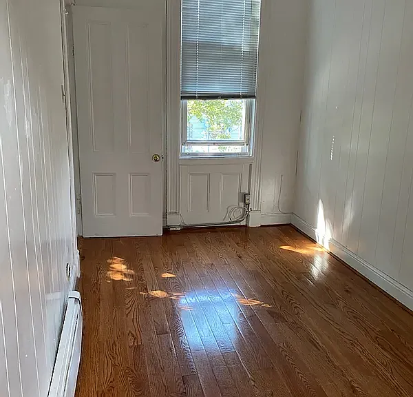 992 Hart St #2 — Photo 3