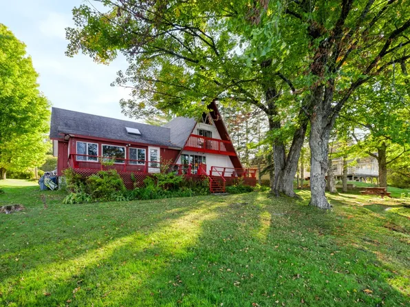 994 West Echo Lake Road, Charleston, VT 05833