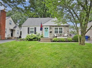 552 Chatham Rd, Columbus, OH 43214