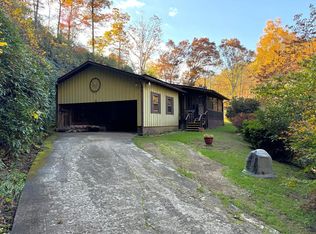 39 Vandyke Dr, Franklin, NC 28734