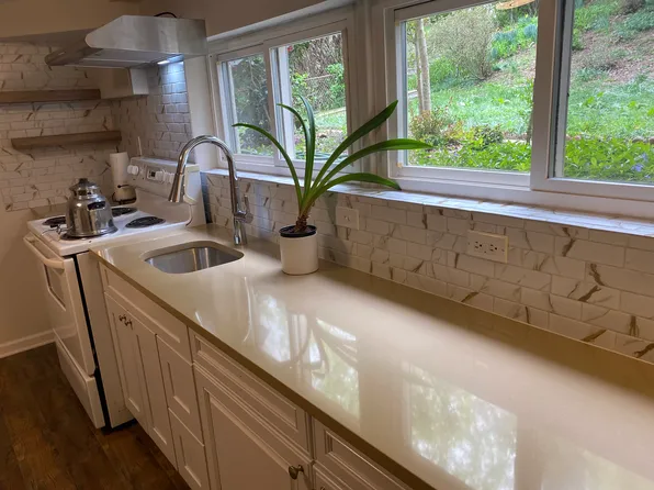 310 Carl St, Rockville, MD 20851