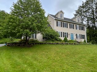 247 Tahattawan Rd, Littleton, MA 01460