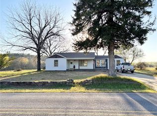 7001 Slaytonville Rd, Hackett, AR 72937